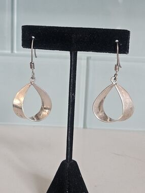 Vintage Taxco Sterling Silver Twist Teardrop Dangle Hook Earrings